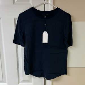 NWT Universal Standard Arvo Top Tee in Navy